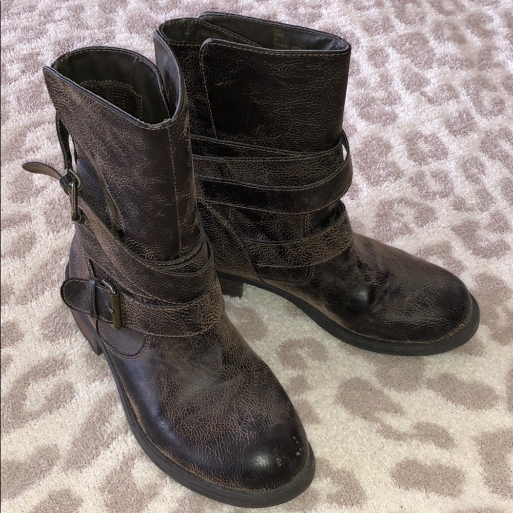 Brown mid calf boot - size 8